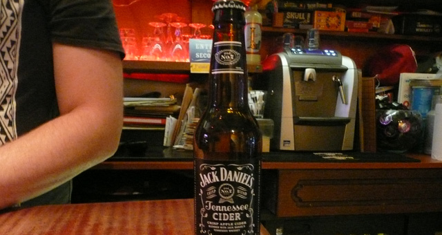 Jack Daniel’s Tennessee Cider. En exclusivité au Troll Café !